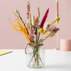 Thumbnail image of Kleurrijke droogbloemen
